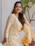 Yellow Floral Printed Suit Set With Dupatta