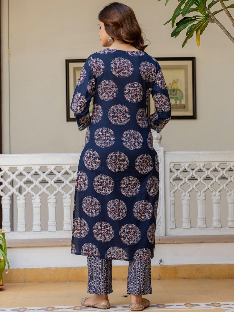Navy Blue Printed Kurta Pant Dupatta Suit Set